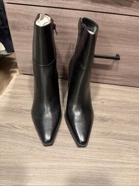 Steve Madden Black Pointed Toe Ankle Booties